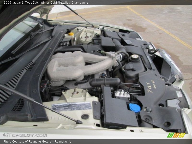 Winter Gold Metallic / Champagne 2006 Jaguar S-Type 3.0