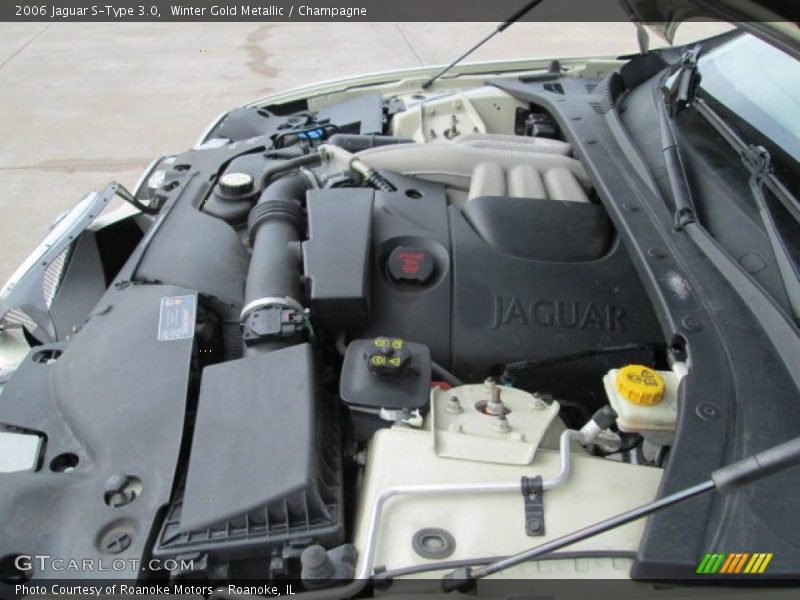 Winter Gold Metallic / Champagne 2006 Jaguar S-Type 3.0