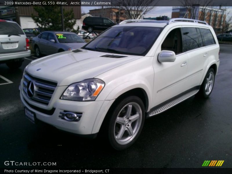 Front 3/4 View of 2009 GL 550 4Matic