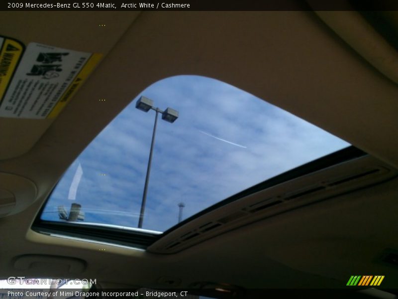 Arctic White / Cashmere 2009 Mercedes-Benz GL 550 4Matic