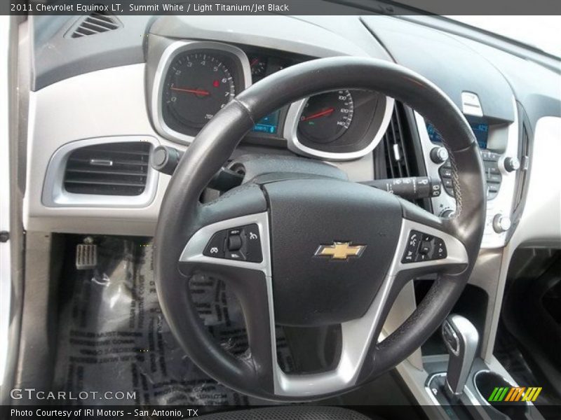 Summit White / Light Titanium/Jet Black 2011 Chevrolet Equinox LT