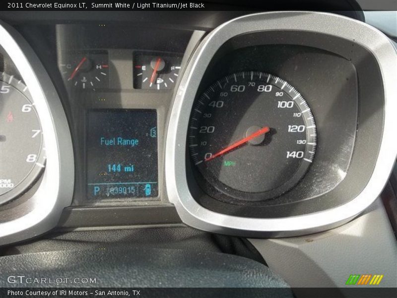 Summit White / Light Titanium/Jet Black 2011 Chevrolet Equinox LT
