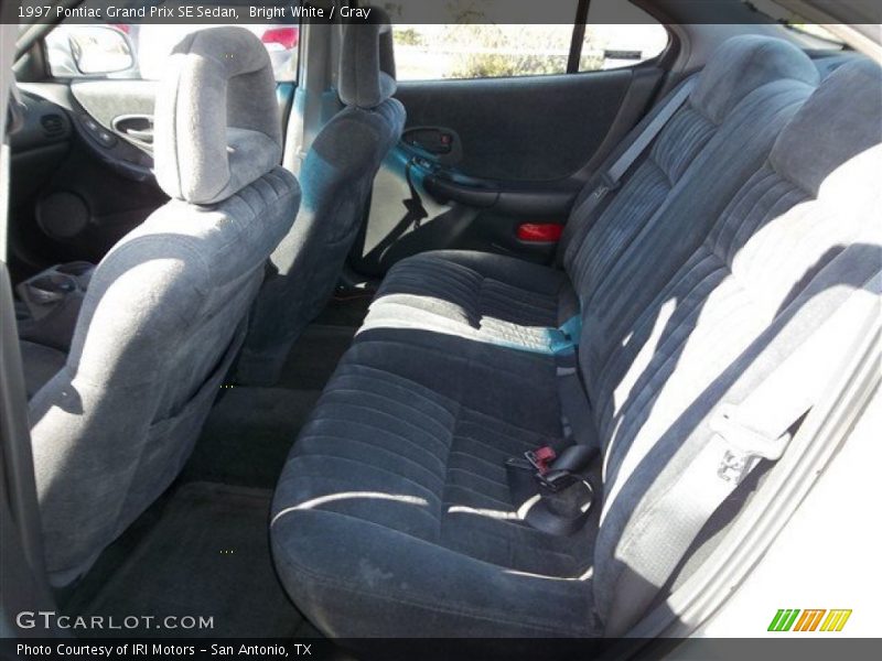 Bright White / Gray 1997 Pontiac Grand Prix SE Sedan