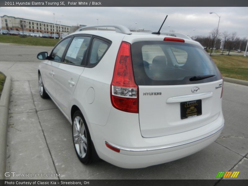 Polar White / Black 2011 Hyundai Elantra Touring SE