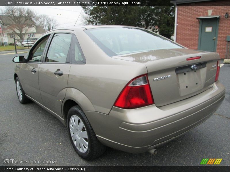 Arizona Beige Metallic / Dark Pebble/Light Pebble 2005 Ford Focus ZX4 S Sedan