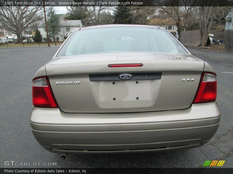Arizona Beige Metallic / Dark Pebble/Light Pebble 2005 Ford Focus ZX4 S Sedan