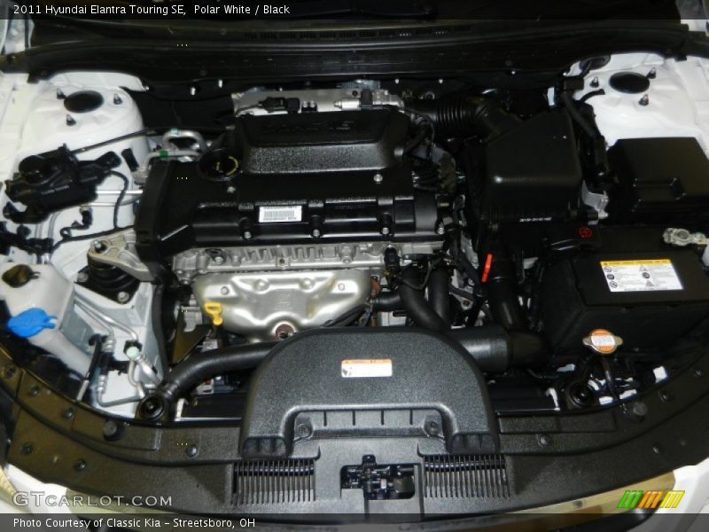 Polar White / Black 2011 Hyundai Elantra Touring SE