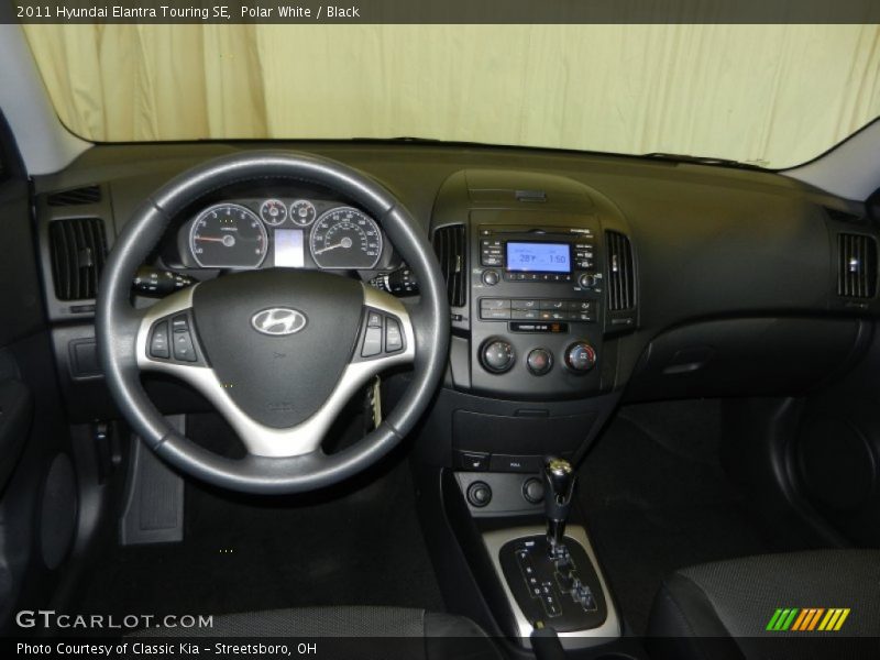 Polar White / Black 2011 Hyundai Elantra Touring SE