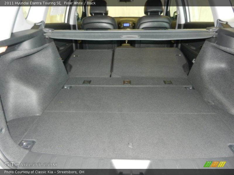 Polar White / Black 2011 Hyundai Elantra Touring SE