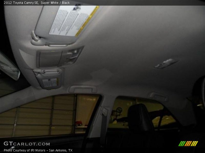 Super White / Black 2012 Toyota Camry SE