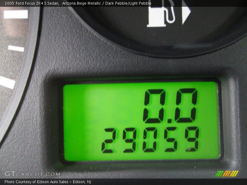 Arizona Beige Metallic / Dark Pebble/Light Pebble 2005 Ford Focus ZX4 S Sedan