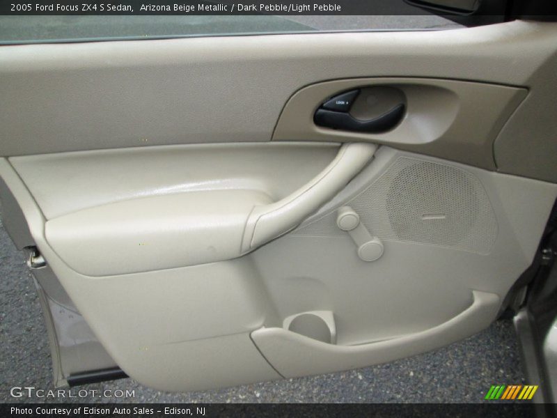 Arizona Beige Metallic / Dark Pebble/Light Pebble 2005 Ford Focus ZX4 S Sedan