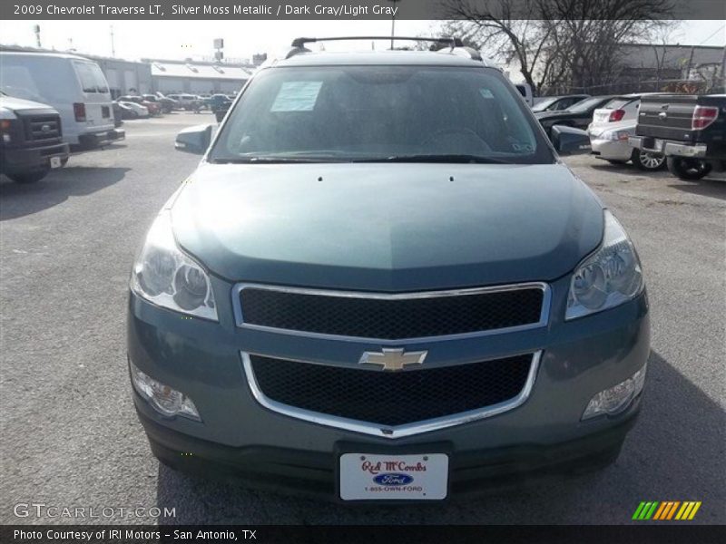 Silver Moss Metallic / Dark Gray/Light Gray 2009 Chevrolet Traverse LT