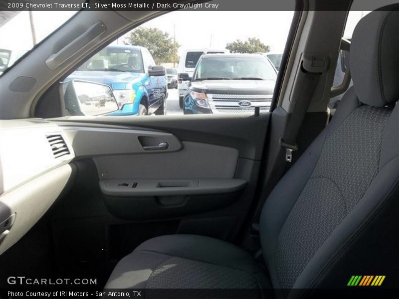 Silver Moss Metallic / Dark Gray/Light Gray 2009 Chevrolet Traverse LT