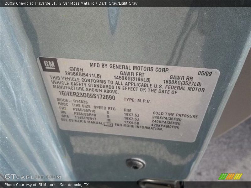 Silver Moss Metallic / Dark Gray/Light Gray 2009 Chevrolet Traverse LT