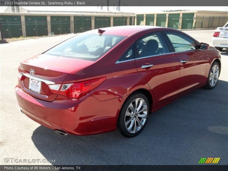 Sparkling Ruby / Black 2013 Hyundai Sonata SE