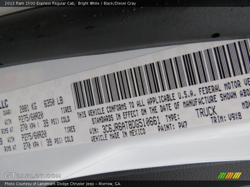 Bright White / Black/Diesel Gray 2013 Ram 1500 Express Regular Cab