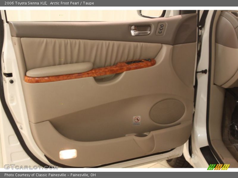 Arctic Frost Pearl / Taupe 2006 Toyota Sienna XLE
