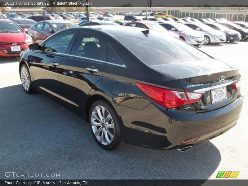Midnight Black / Black 2013 Hyundai Sonata SE