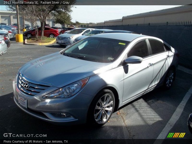 Radiant Silver / Gray 2013 Hyundai Sonata SE