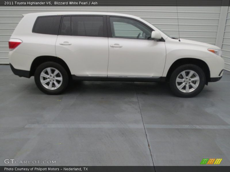 Blizzard White Pearl / Ash 2011 Toyota Highlander V6