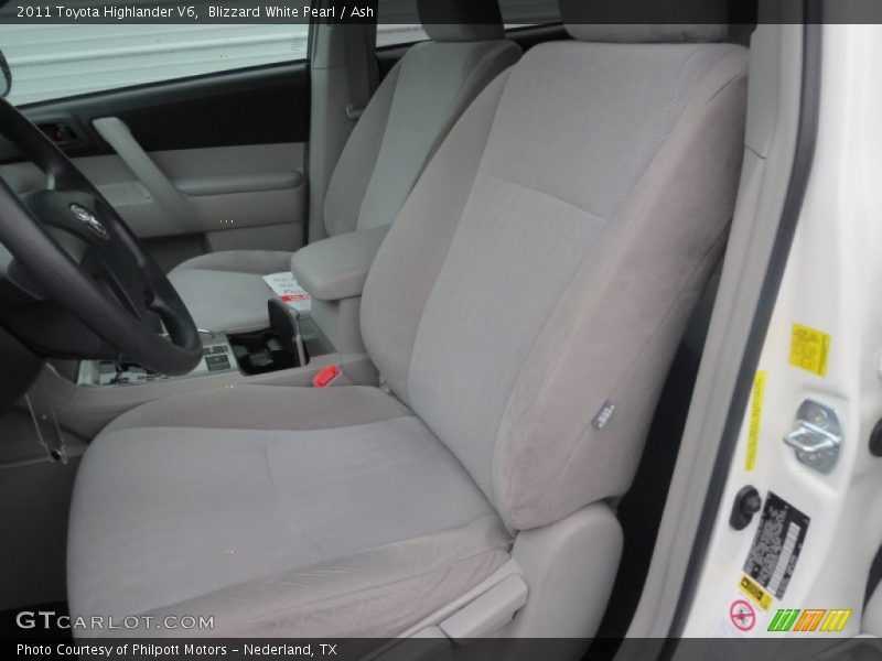 Blizzard White Pearl / Ash 2011 Toyota Highlander V6