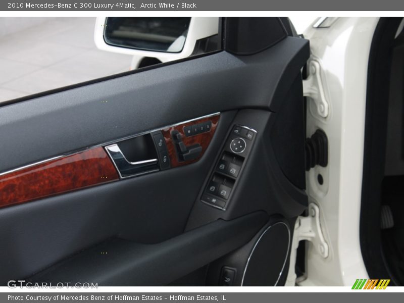 Arctic White / Black 2010 Mercedes-Benz C 300 Luxury 4Matic