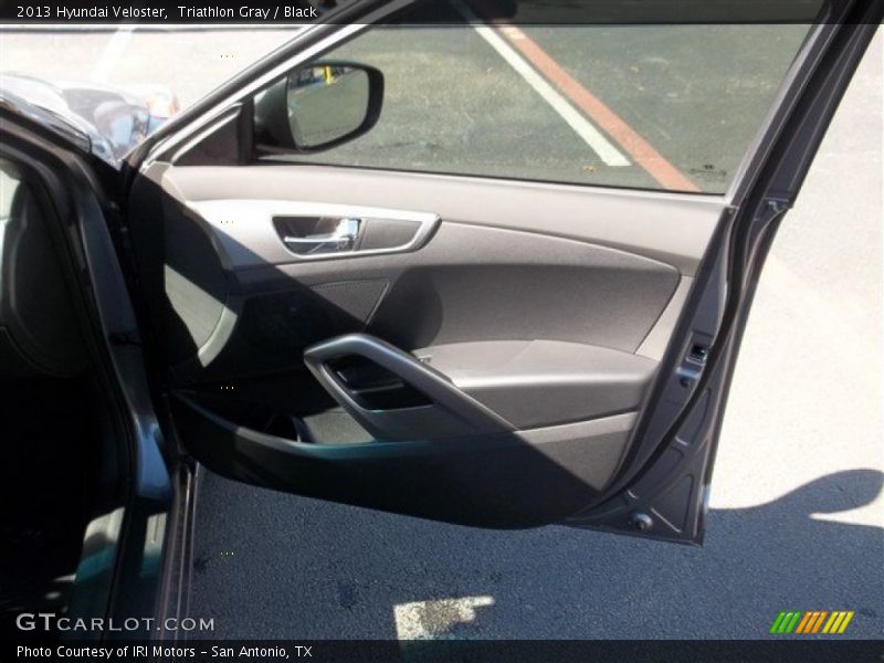 Triathlon Gray / Black 2013 Hyundai Veloster