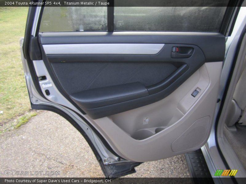 Titanium Metallic / Taupe 2004 Toyota 4Runner SR5 4x4