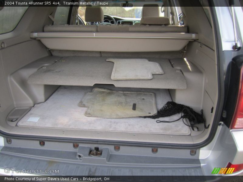 Titanium Metallic / Taupe 2004 Toyota 4Runner SR5 4x4