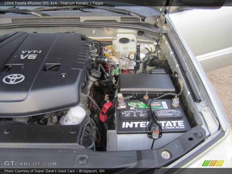 Titanium Metallic / Taupe 2004 Toyota 4Runner SR5 4x4