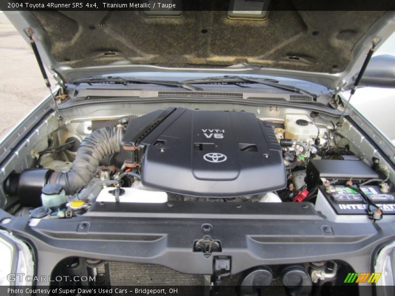 Titanium Metallic / Taupe 2004 Toyota 4Runner SR5 4x4