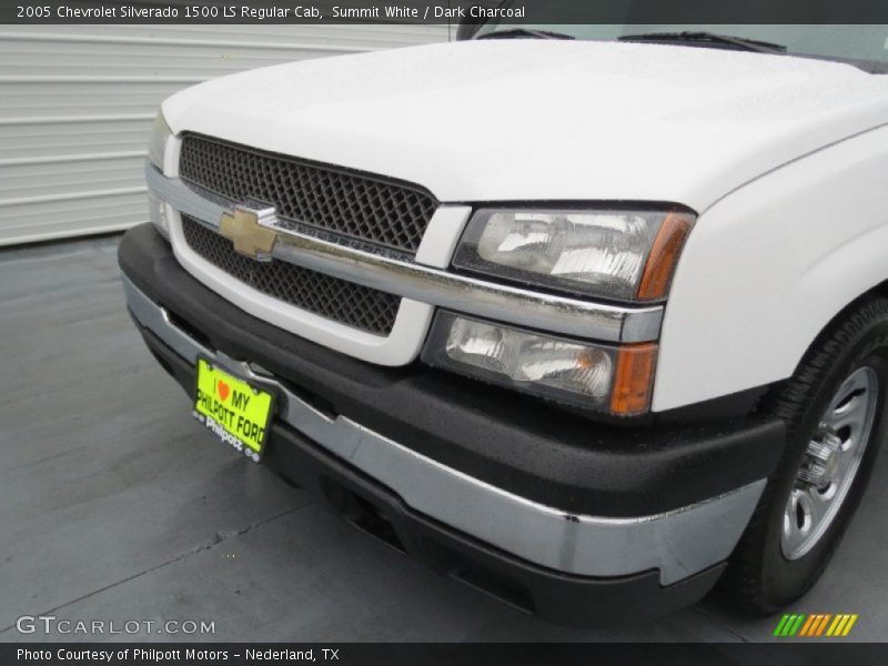 Summit White / Dark Charcoal 2005 Chevrolet Silverado 1500 LS Regular Cab