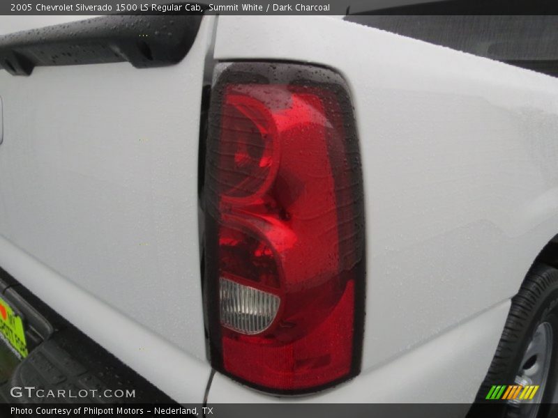 Summit White / Dark Charcoal 2005 Chevrolet Silverado 1500 LS Regular Cab