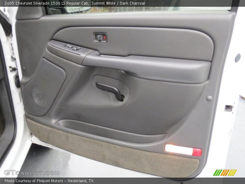 Summit White / Dark Charcoal 2005 Chevrolet Silverado 1500 LS Regular Cab