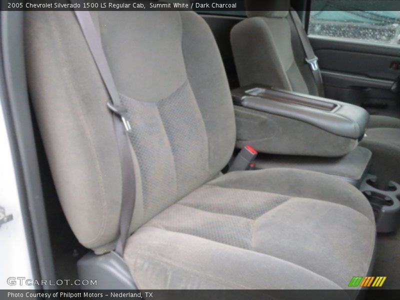 Summit White / Dark Charcoal 2005 Chevrolet Silverado 1500 LS Regular Cab
