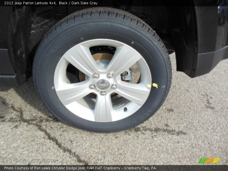 Black / Dark Slate Gray 2013 Jeep Patriot Latitude 4x4