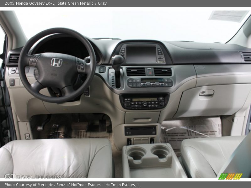 Dashboard of 2005 Odyssey EX-L