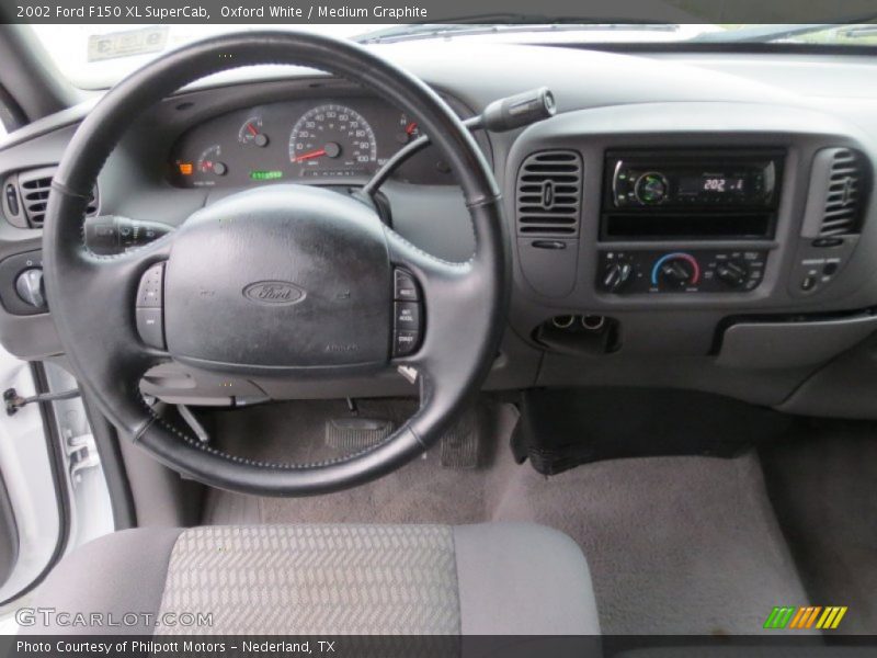 Oxford White / Medium Graphite 2002 Ford F150 XL SuperCab