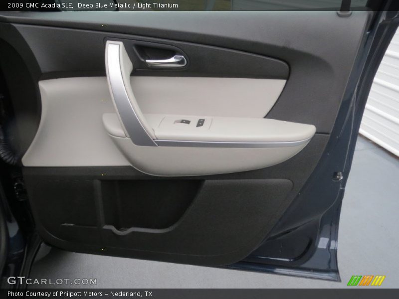 Door Panel of 2009 Acadia SLE