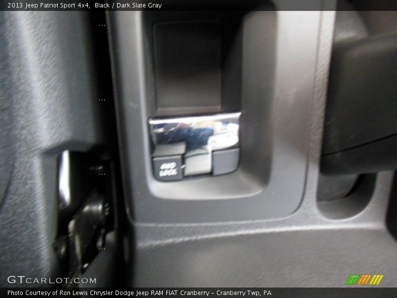 Black / Dark Slate Gray 2013 Jeep Patriot Sport 4x4