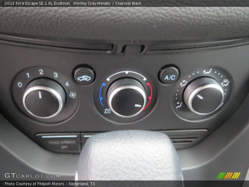 Controls of 2013 Escape SE 1.6L EcoBoost