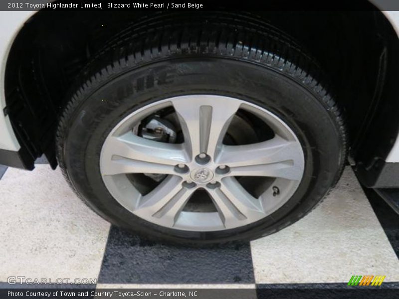 Blizzard White Pearl / Sand Beige 2012 Toyota Highlander Limited