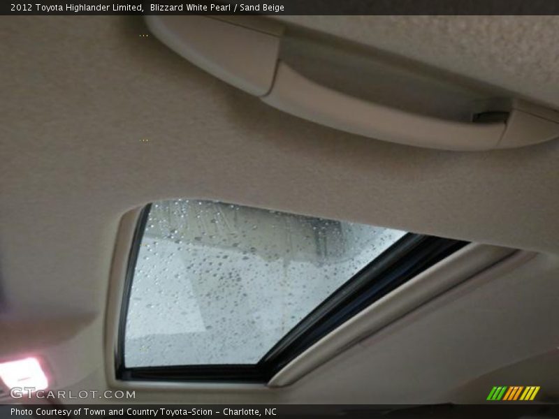 Blizzard White Pearl / Sand Beige 2012 Toyota Highlander Limited