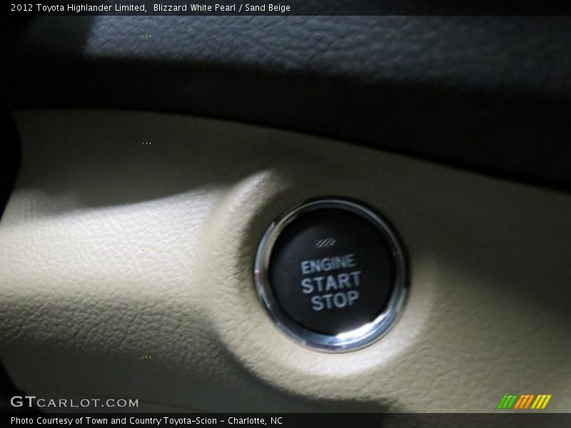 Blizzard White Pearl / Sand Beige 2012 Toyota Highlander Limited
