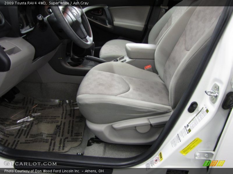 Front Seat of 2009 RAV4 4WD