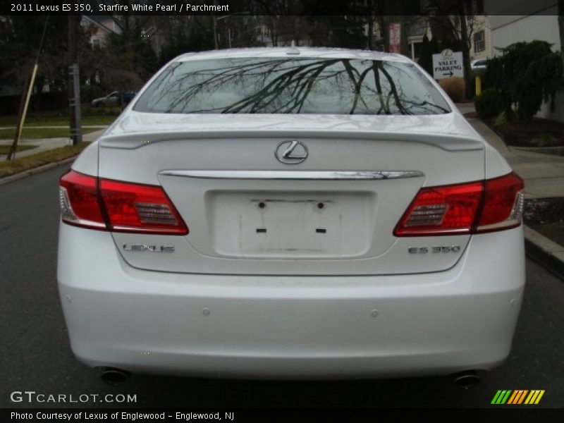 Starfire White Pearl / Parchment 2011 Lexus ES 350