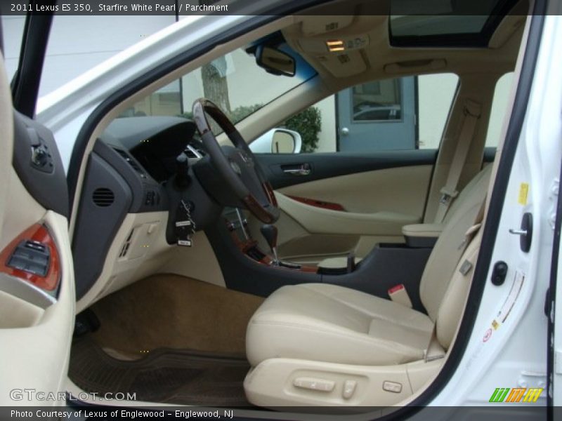 Starfire White Pearl / Parchment 2011 Lexus ES 350