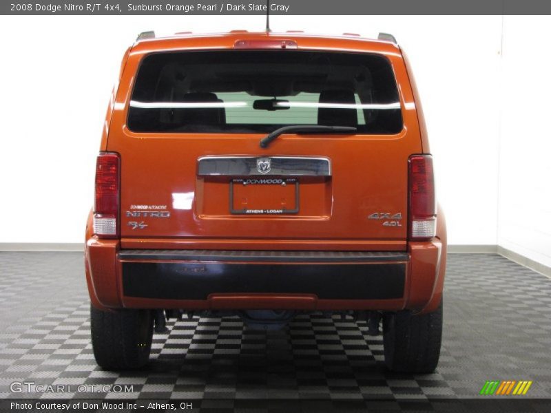 Sunburst Orange Pearl / Dark Slate Gray 2008 Dodge Nitro R/T 4x4