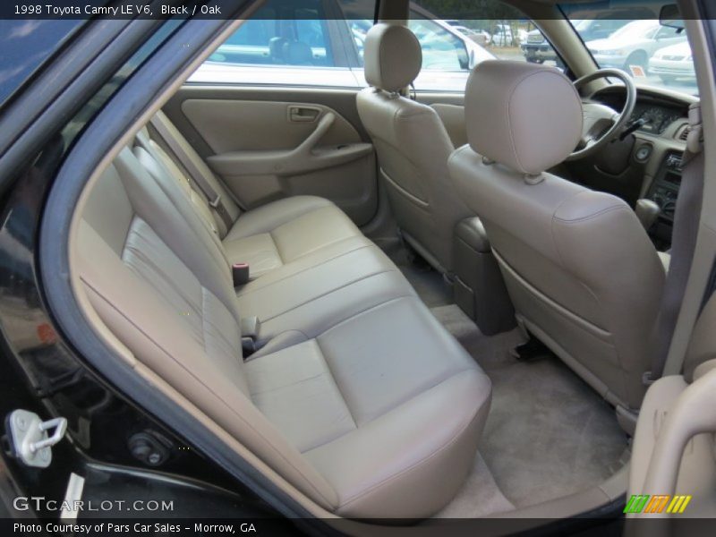 Black / Oak 1998 Toyota Camry LE V6